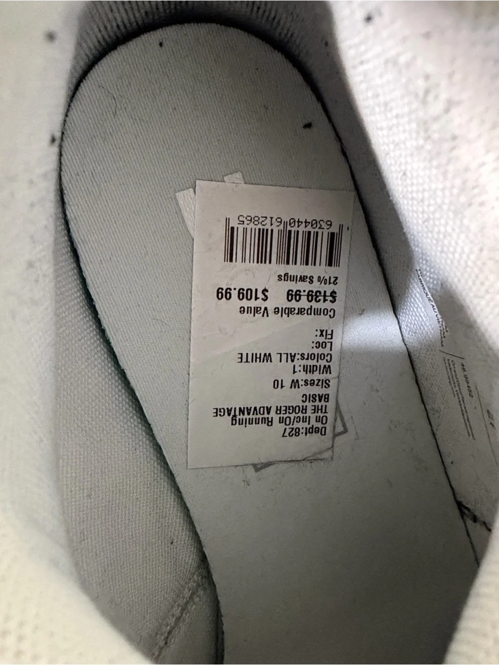 On Clouds On Running; The Roger Advantage- Basic All-White Casual Shoes